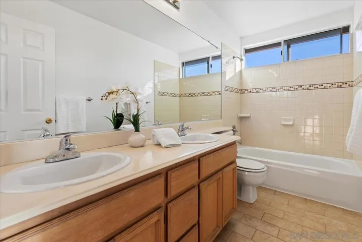 11360 Herring Cove, San Diego, California 92126