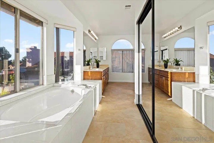 11360 Herring Cove, San Diego, California 92126