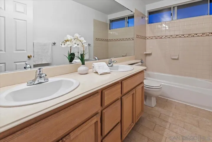 11360 Herring Cove, San Diego, California 92126