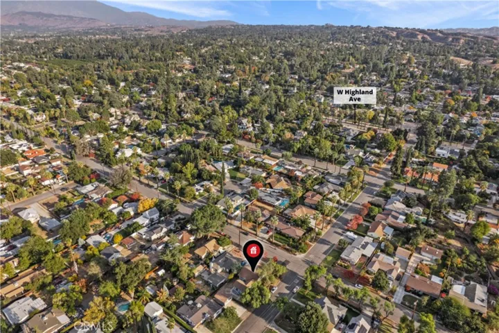 960 Chestnut Avenue, Redlands, California 92373