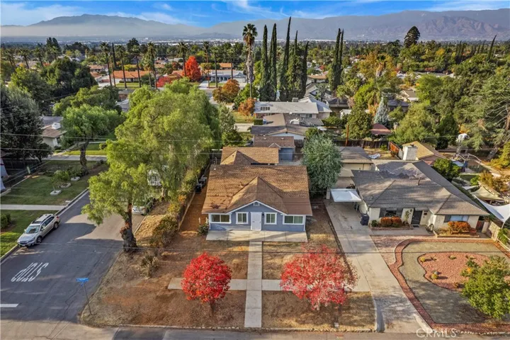 960 Chestnut Avenue, Redlands, California 92373