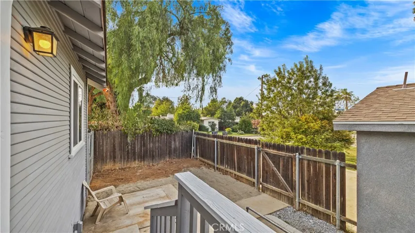 960 Chestnut Avenue, Redlands, California 92373