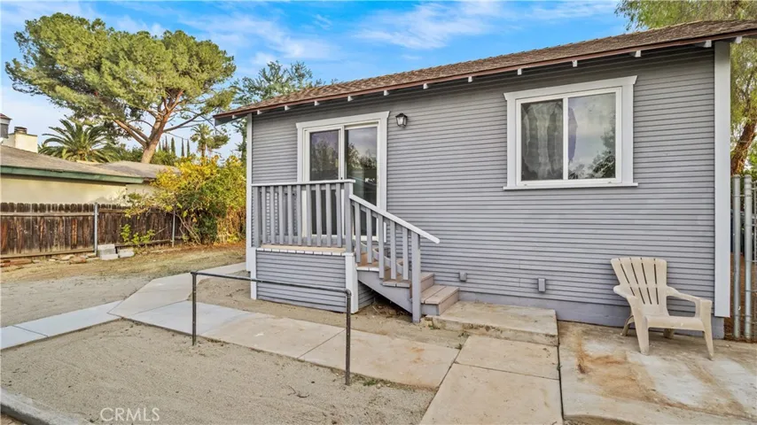 960 Chestnut Avenue, Redlands, California 92373