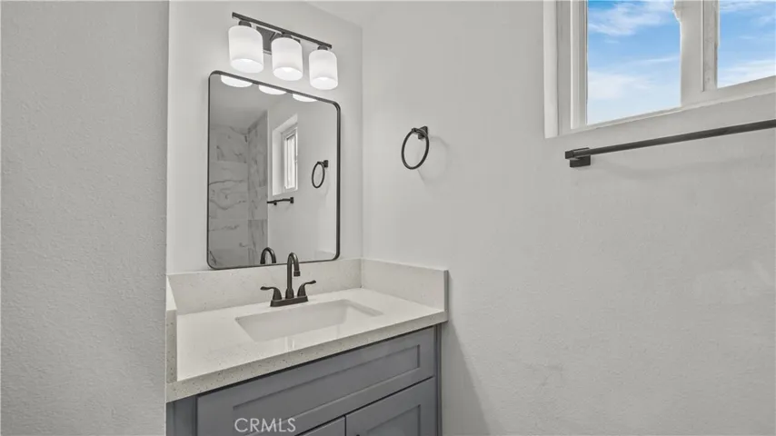 960 Chestnut Avenue, Redlands, California 92373