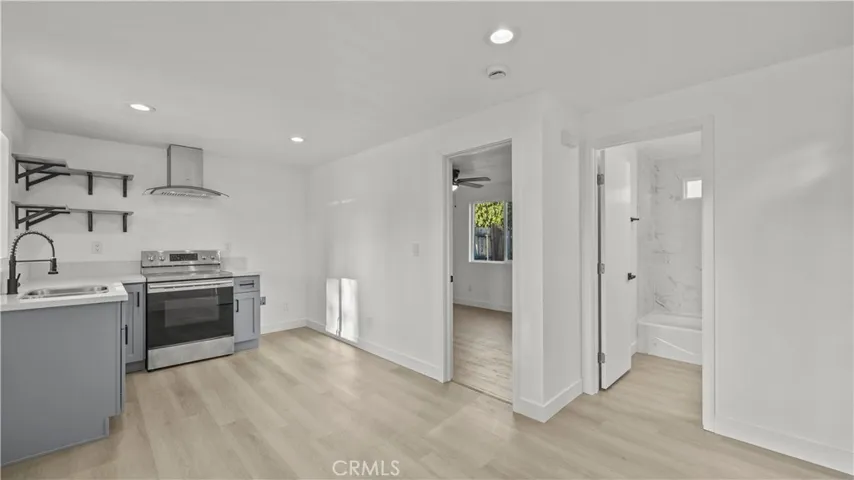 960 Chestnut Avenue, Redlands, California 92373