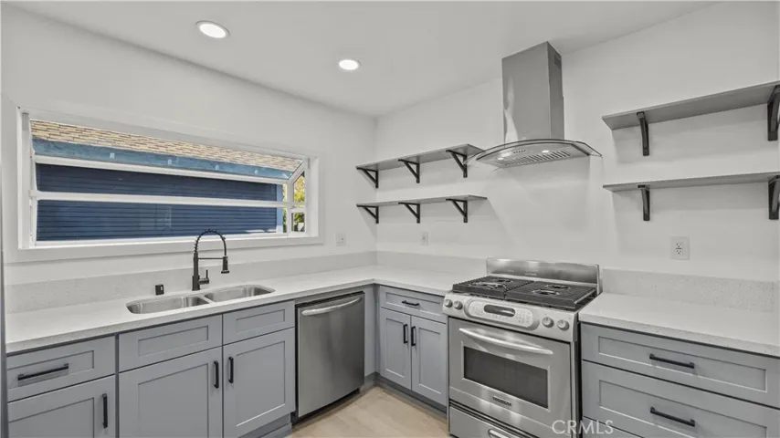 960 Chestnut Avenue, Redlands, California 92373