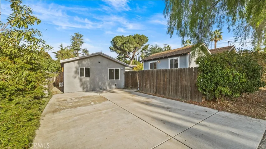 960 Chestnut Avenue, Redlands, California 92373