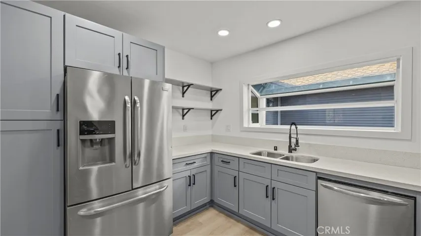 960 Chestnut Avenue, Redlands, California 92373