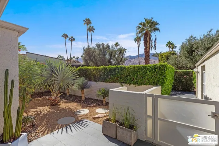 3476 E Bogert Trail, Palm Springs, California 92264