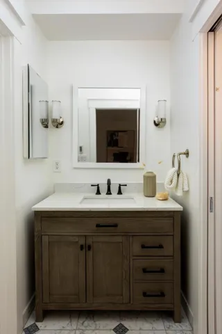 345 Arboleda Drive, Los Altos, California 94024