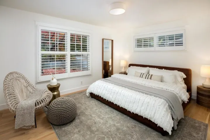 345 Arboleda Drive, Los Altos, California 94024
