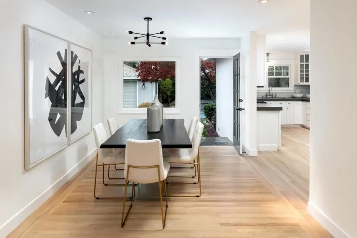 345 Arboleda Drive, Los Altos, California 94024