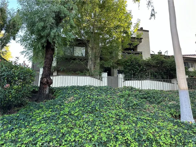 21500 Califa Street 192, Woodland Hills, California 91367