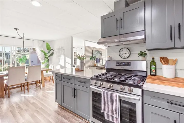 Kitchen to open Dinning