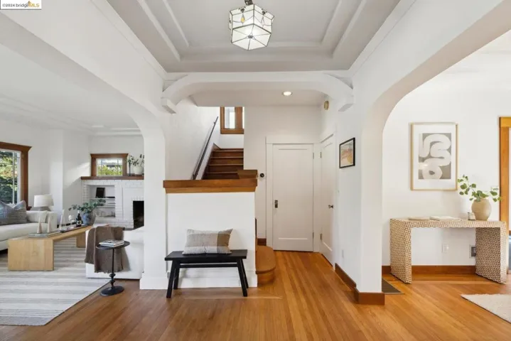 4000 Lakeshore Ave, Oakland, California 94610