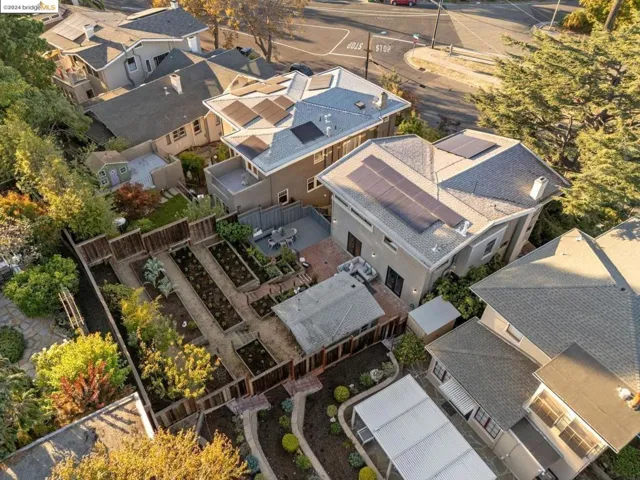 4000 Lakeshore Ave, Oakland, California 94610
