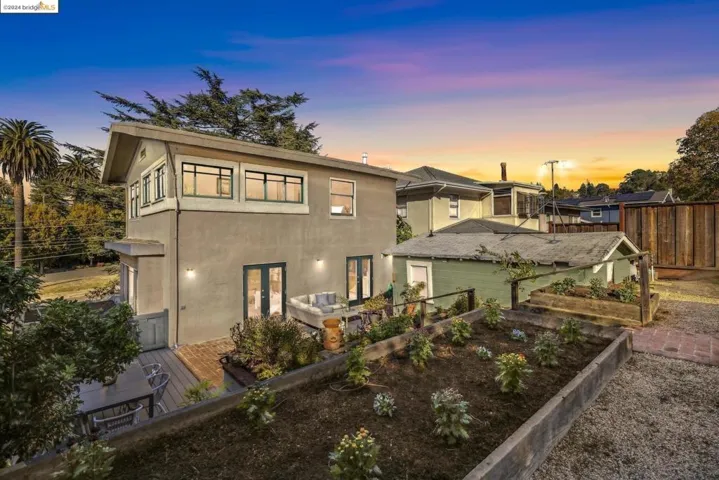 4000 Lakeshore Ave, Oakland, California 94610