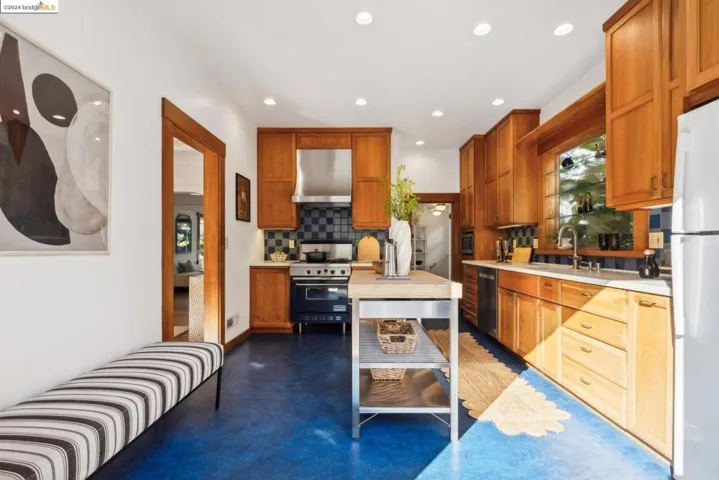 4000 Lakeshore Ave, Oakland, California 94610
