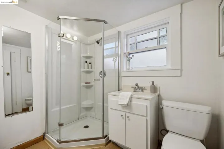 4000 Lakeshore Ave, Oakland, California 94610