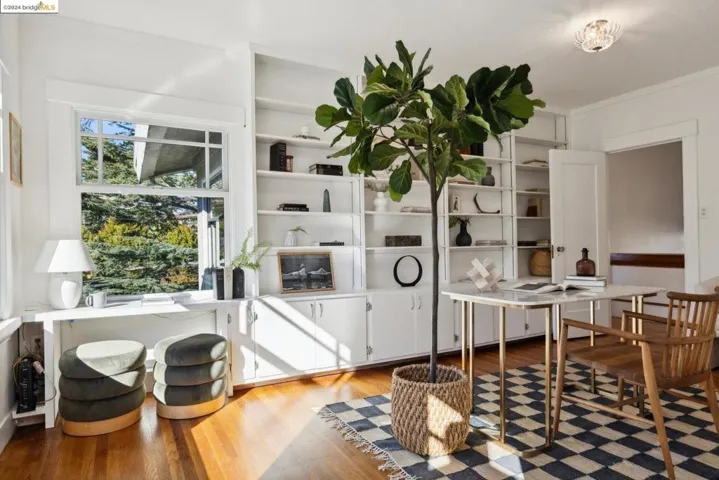 4000 Lakeshore Ave, Oakland, California 94610