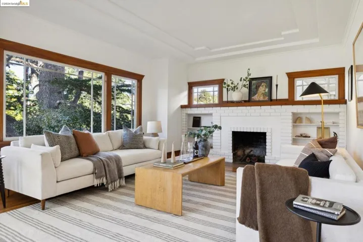 4000 Lakeshore Ave, Oakland, California 94610