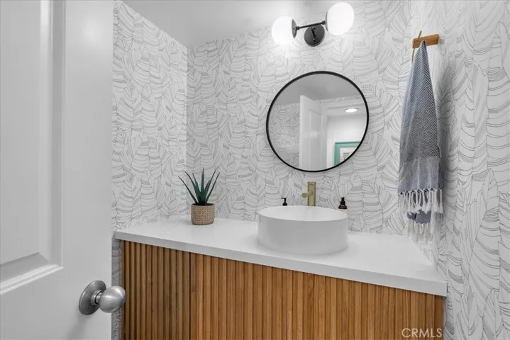 1007 S Catalina Avenue 211, Redondo Beach, California 90277