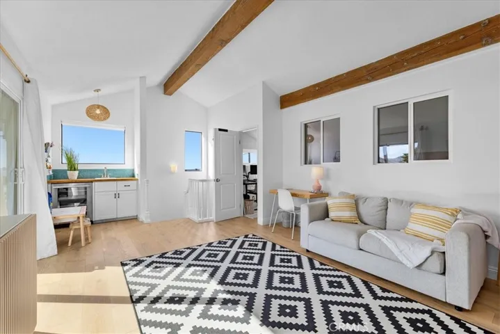 1007 S Catalina Avenue 211, Redondo Beach, California 90277