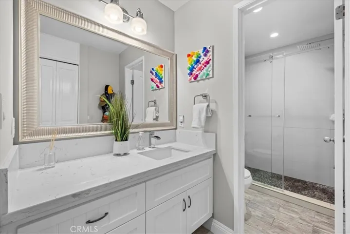 1007 S Catalina Avenue 211, Redondo Beach, California 90277
