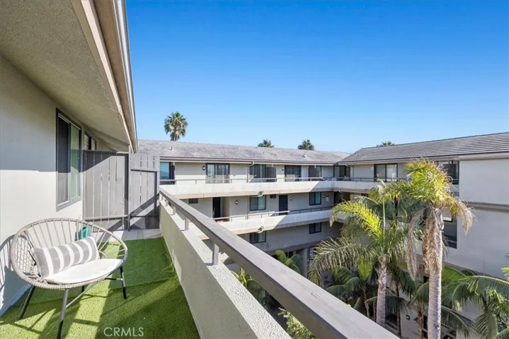 1007 S Catalina Avenue 211, Redondo Beach, California 90277