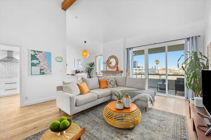 1007 S Catalina Avenue 211, Redondo Beach, California 90277