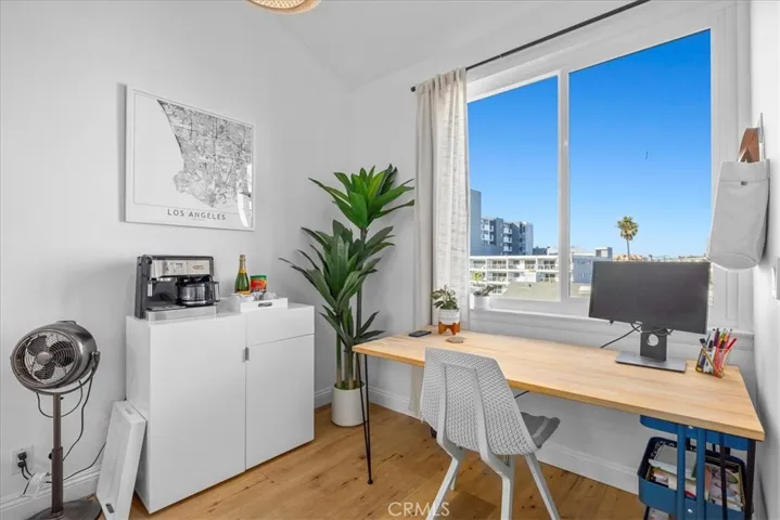 1007 S Catalina Avenue 211, Redondo Beach, California 90277