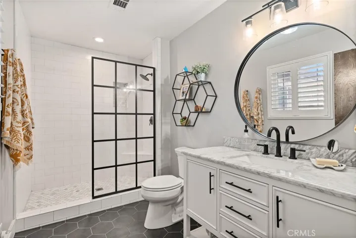 2nd primary bathroom