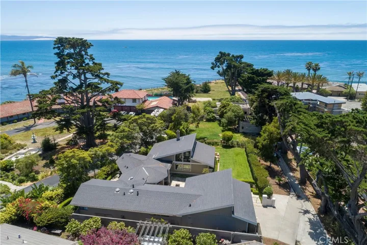 125 Park Place, Pismo Beach, California 93449