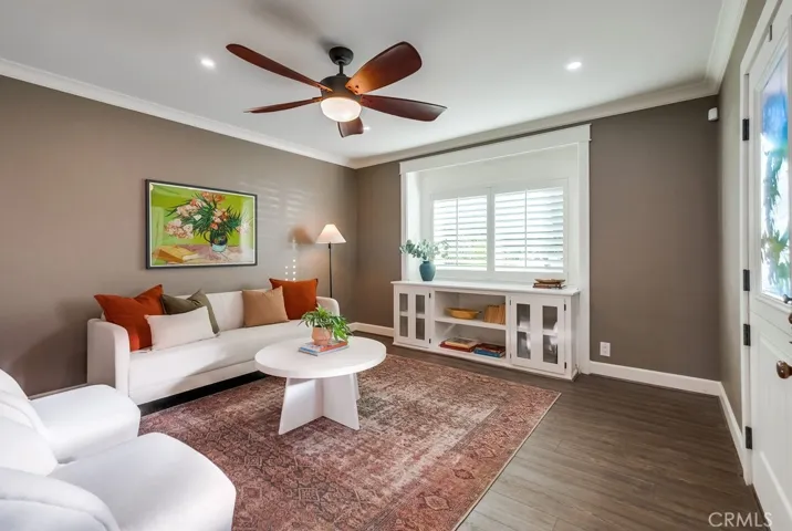 Open bright livingroom