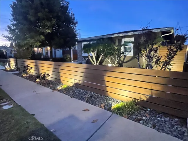 Night lighting in front garden