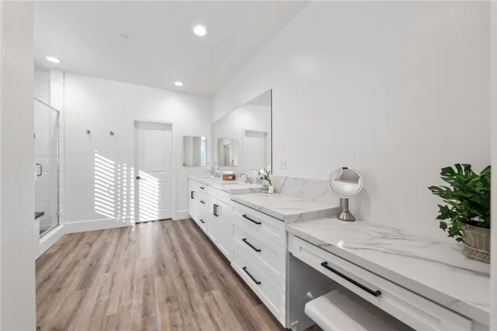 Upgraded primary bath(bath #3)