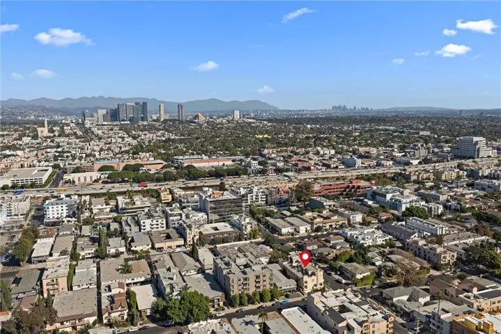 11359 Missouri Avenue, Los Angeles, California 90025