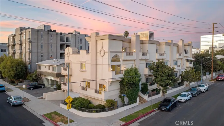 11359 Missouri Avenue, Los Angeles, California 90025