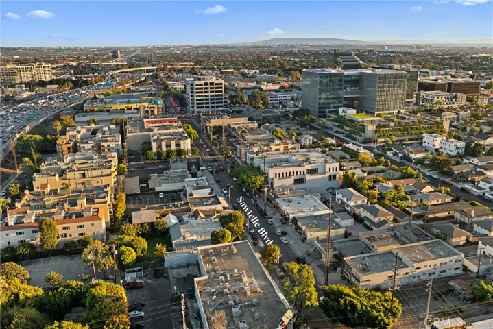 11359 Missouri Avenue, Los Angeles, California 90025