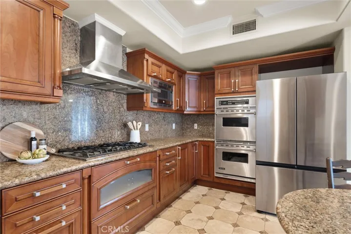 11359 Missouri Avenue, Los Angeles, California 90025
