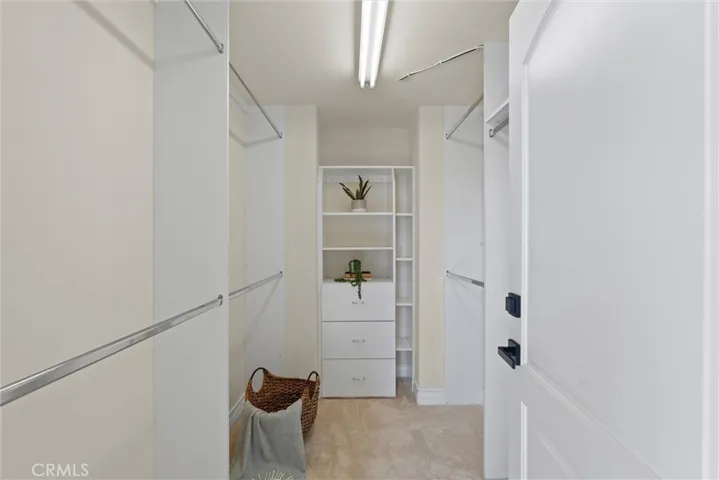 11359 Missouri Avenue, Los Angeles, California 90025