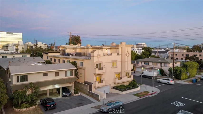 11359 Missouri Avenue, Los Angeles, California 90025