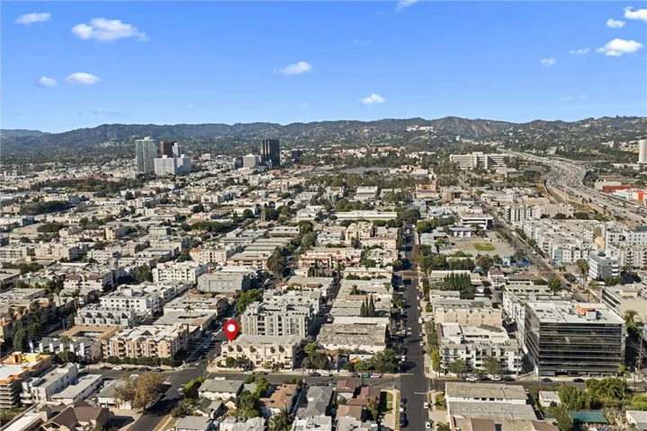 11359 Missouri Avenue, Los Angeles, California 90025