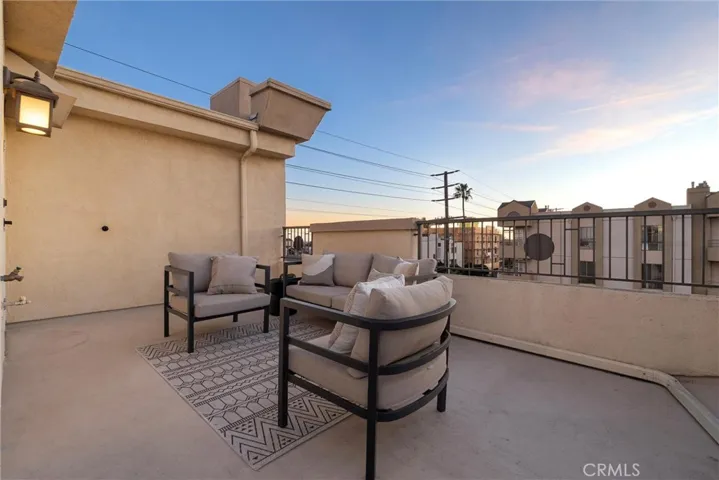 11359 Missouri Avenue, Los Angeles, California 90025