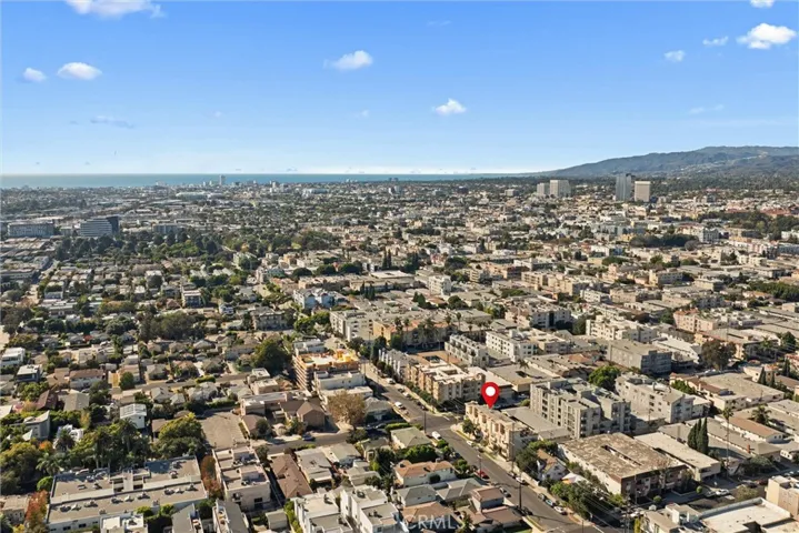 11359 Missouri Avenue, Los Angeles, California 90025
