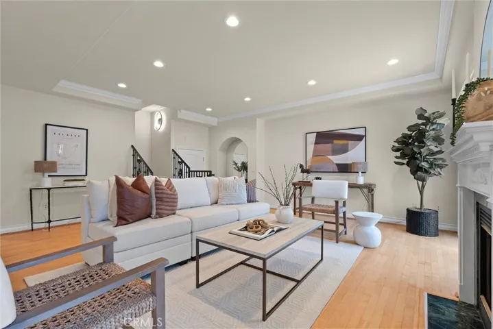 11359 Missouri Avenue, Los Angeles, California 90025