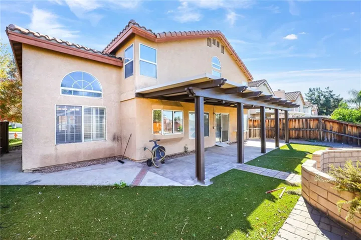 28701 Fox Tail Way, Highland, California 92346