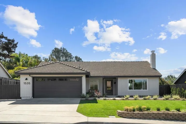 1535 Juniperhill Dr, Encinitas, California 92024