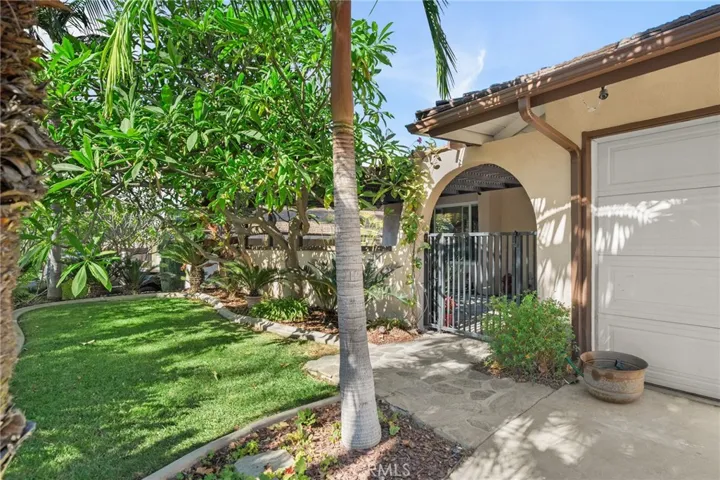 447 E Virginia Avenue, Glendora, California 91741