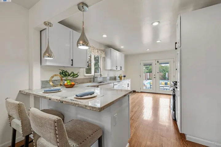 715 Dolores Ave, San Leandro, California 94577